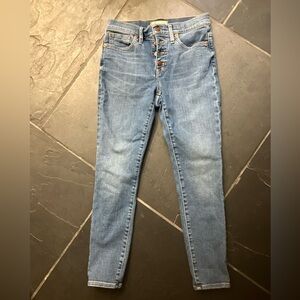 Madewell Women’s Size 26 9” mid-rise  Skinny crop Jeans 👖